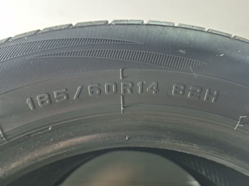 Recambio de neumaticos para » otros... sin categoria   referencia OEM IAM 1856014 185601482 1856014